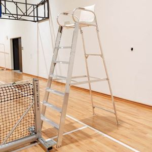 silla para árbitro de tenis