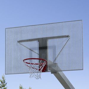 tablero de baloncesto de metal