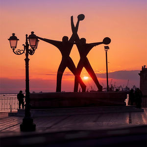 mástil de iluminación