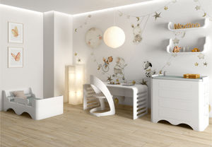 habitación para niños blanca
