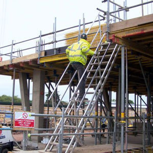 escalera para obra