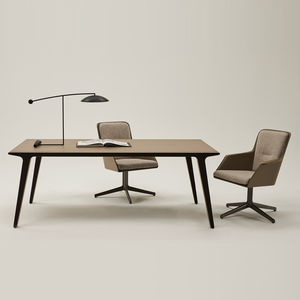mesa contemporánea