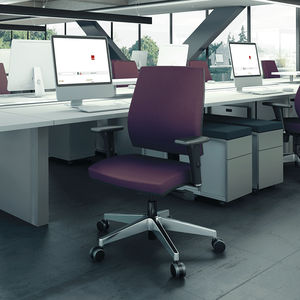 silla de oficina contemporánea