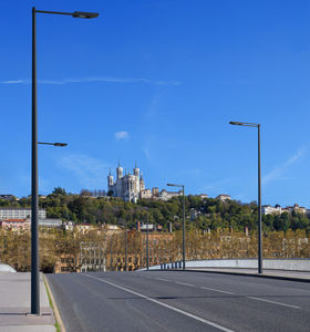 farola de aluminio fundido