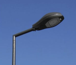 consola para poste de iluminación de acero galvanizado