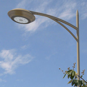 consola para poste de iluminación de acero galvanizado