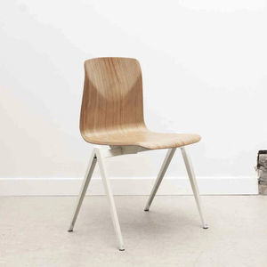 silla contemporánea