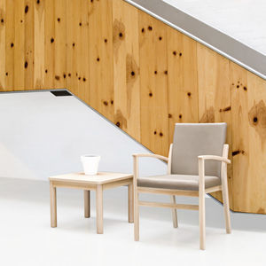 sillón de diseño escandinavo