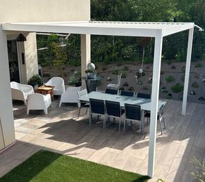 pérgola adosada