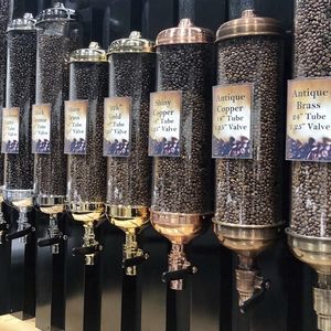dispensador de café en grano de pared