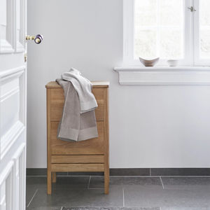 cesta para la ropa de roble