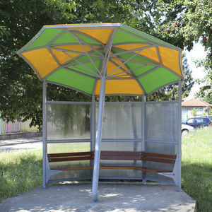 parada de autobús de madera