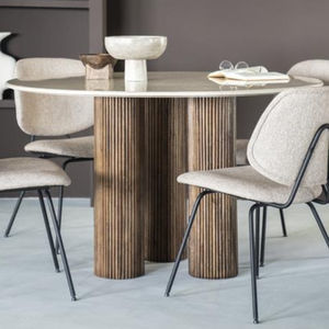 mesa de comedor contemporánea