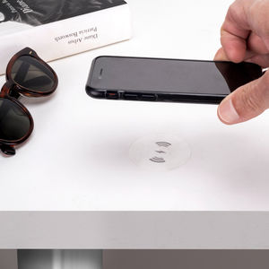 cargador por inducción para smartphone