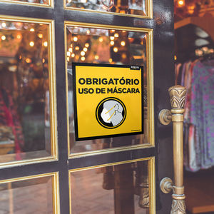 letrero de seguridad de interior