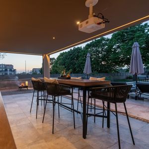 mesa bistró contemporánea