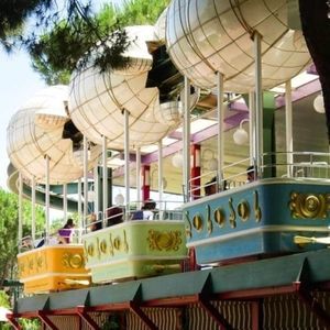 vehículo para parque infantil