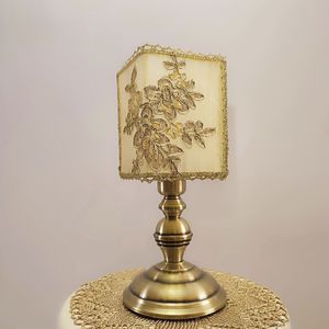 lámpara de mesa