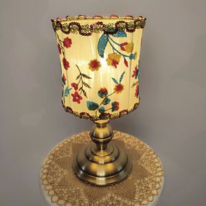 lámpara de mesa