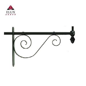 consola para poste de iluminación de acero galvanizado