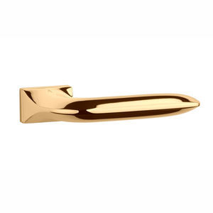 tirador para puerta