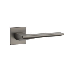 tirador para puerta