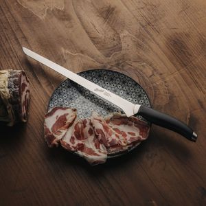 cuchillo de cocina con mango de plástico
