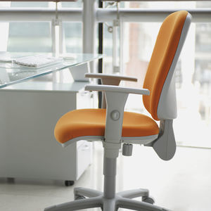 silla contemporánea