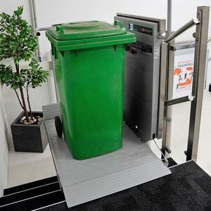 plataforma salvaescaleras para almacén