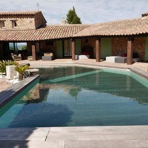 piscina con fondo móvil