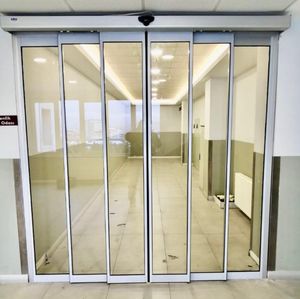 puertas industriales telescópicas