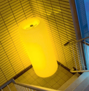 columna luminosa contemporánea