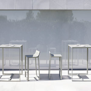 silla de bar contemporánea