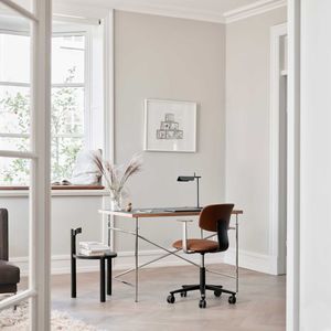 taburete de trabajo contemporáneo