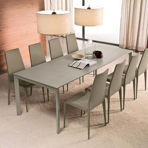 mesa contemporánea
