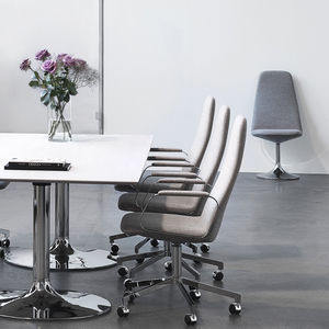 silla contemporánea