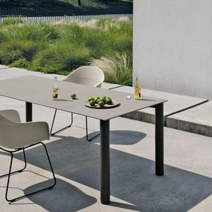 mesa contemporánea