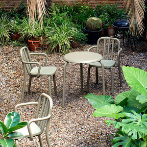 silla contemporánea