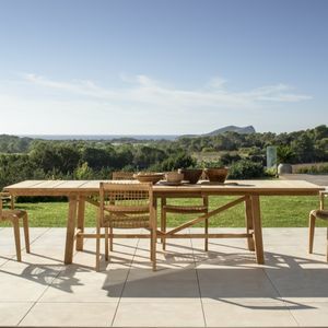 mesa contemporánea