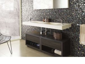 mueble con ruedas de baño