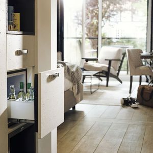 minibar compacto