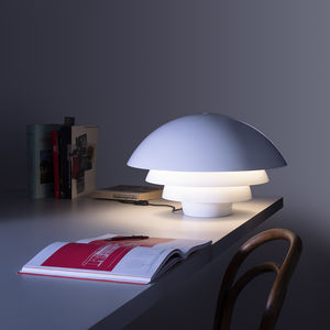 lámpara de mesa