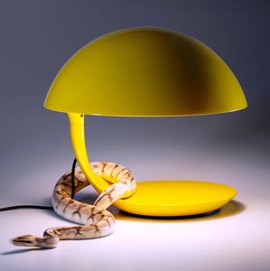 lámpara de mesa