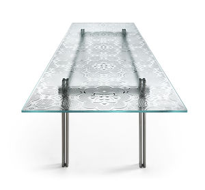 mesa contemporánea