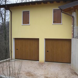 puertas de garaje seccionales laterales
