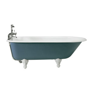 bañera con patas