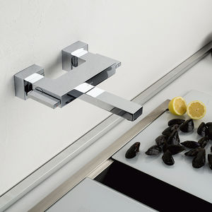 grifo bimando de pared