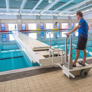 muro móvil para piscina transversal