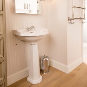 lavabo con base