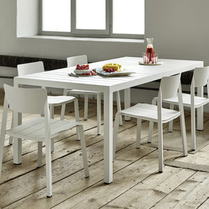 mesa de diseño minimalista